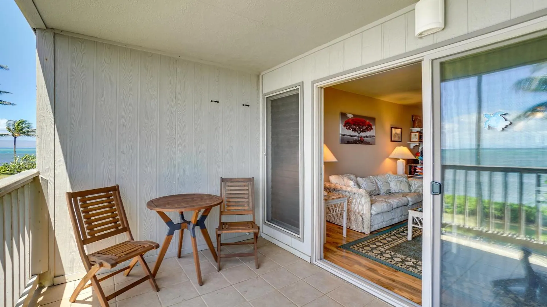 Kaunakakai Condo With Private Lanai And Ocean Views!