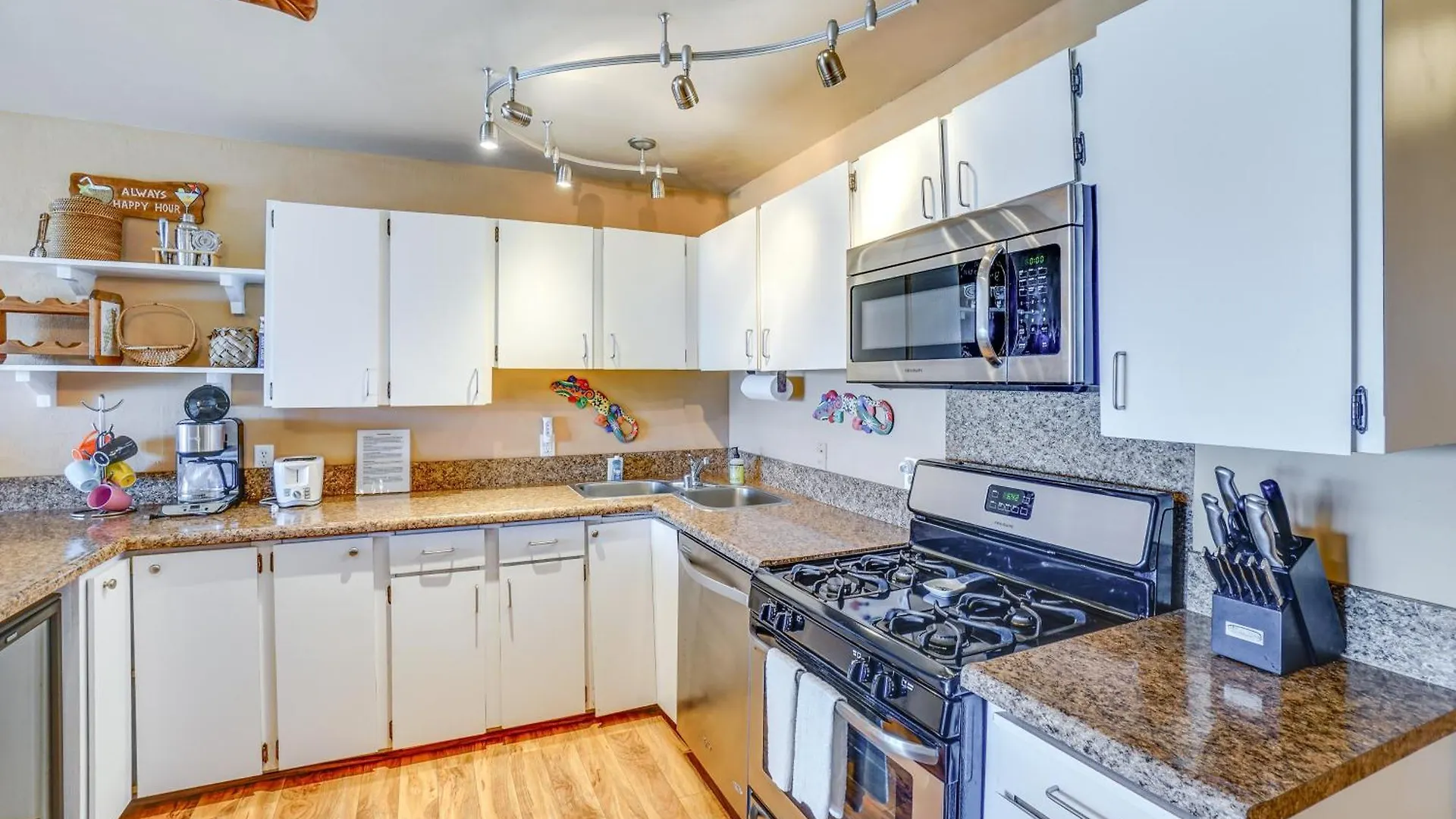 Kaunakakai Condo With Private Lanai And Ocean Views! Διαμέρισμα